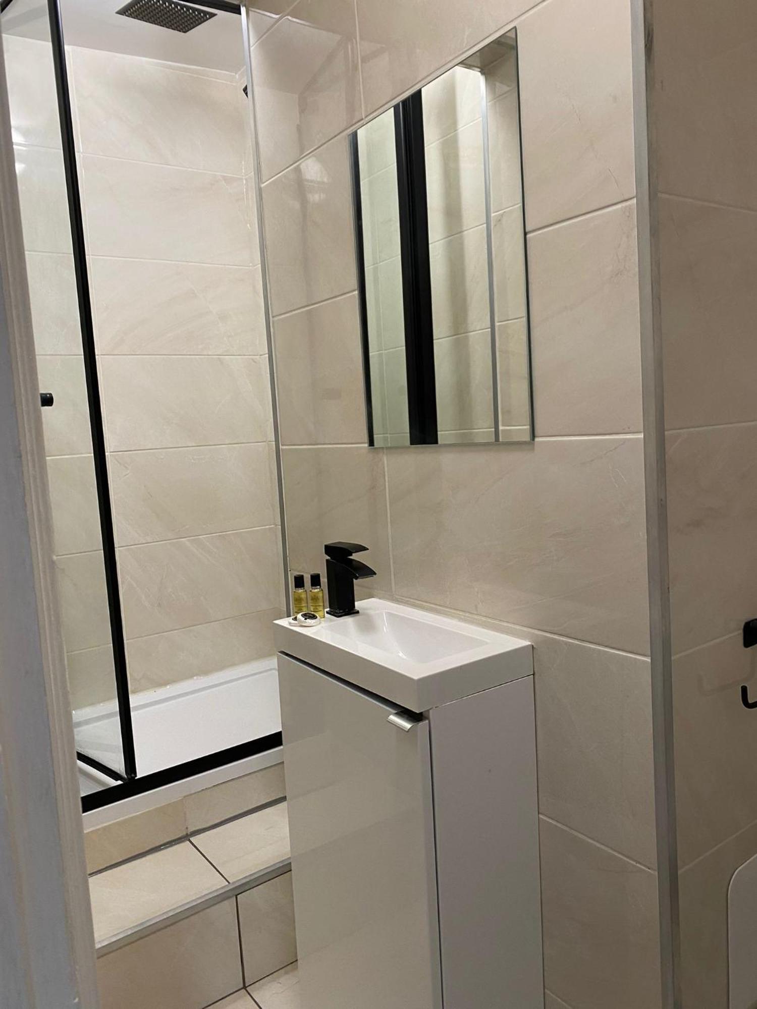 The Chapter- Knightsbridge Suites Лондон Екстериор снимка